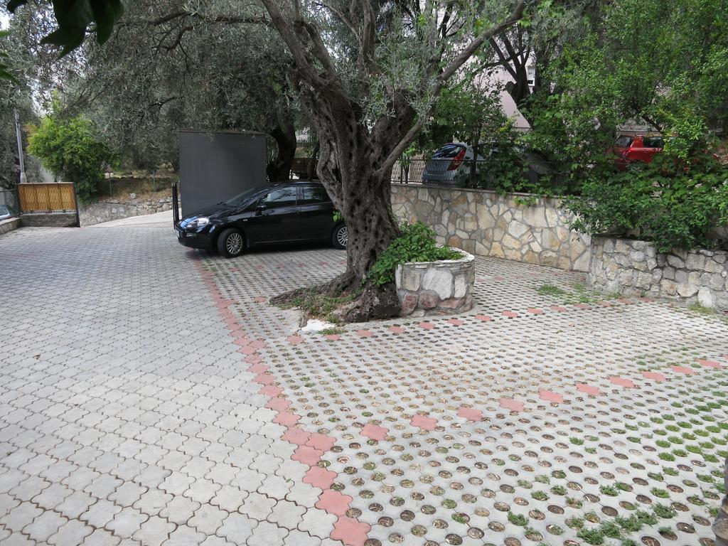 Rezevici Apartments Petrovac na moru Exterior foto