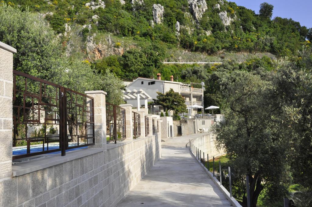 Rezevici Apartments Petrovac na moru Exterior foto
