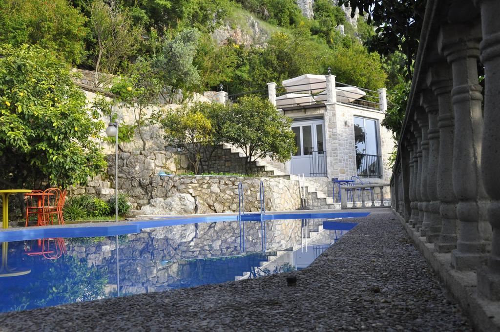Rezevici Apartments Petrovac na moru Exterior foto