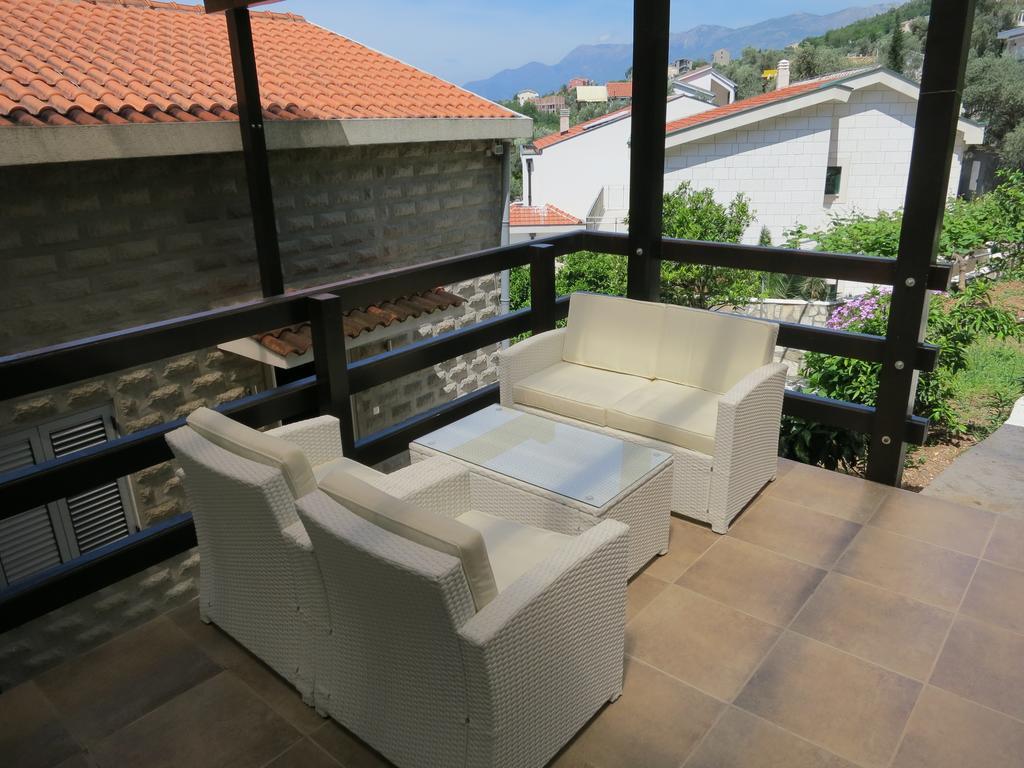 Rezevici Apartments Petrovac na moru Zimmer foto