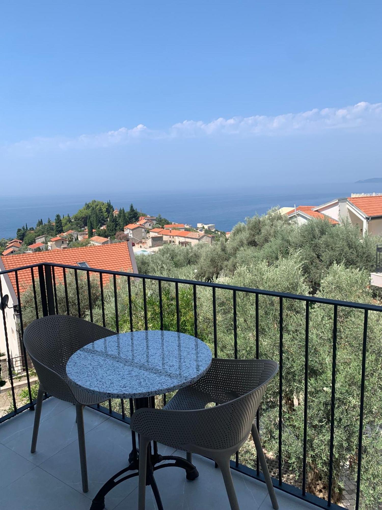 Rezevici Apartments Petrovac na moru Exterior foto