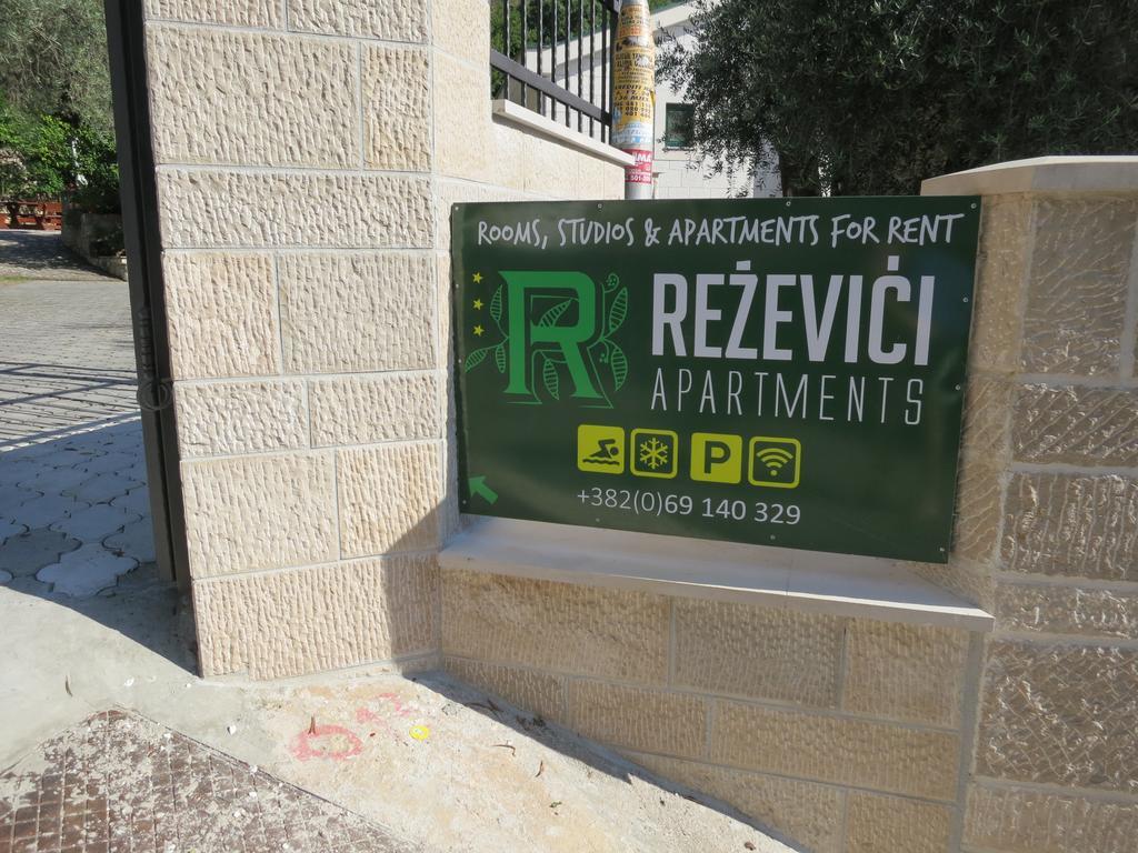 Rezevici Apartments Petrovac na moru Exterior foto